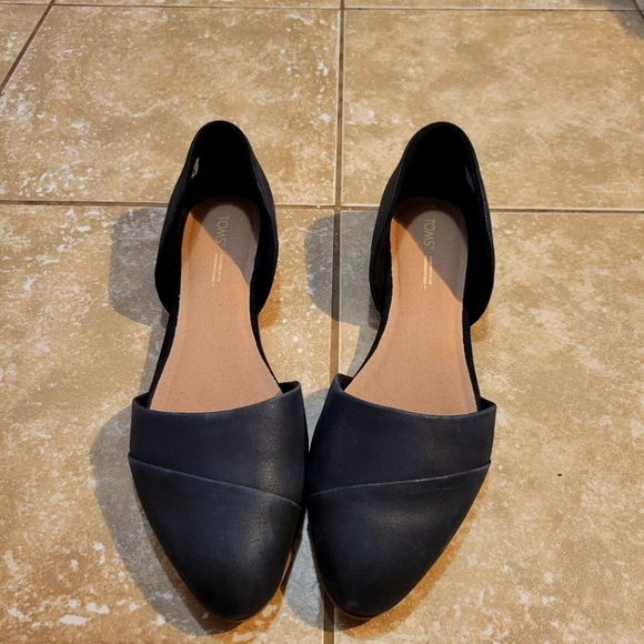 TOMS Women's Classic Black Flat Preppy Comfy Loafers. Size 11 - Picture 4 of 8